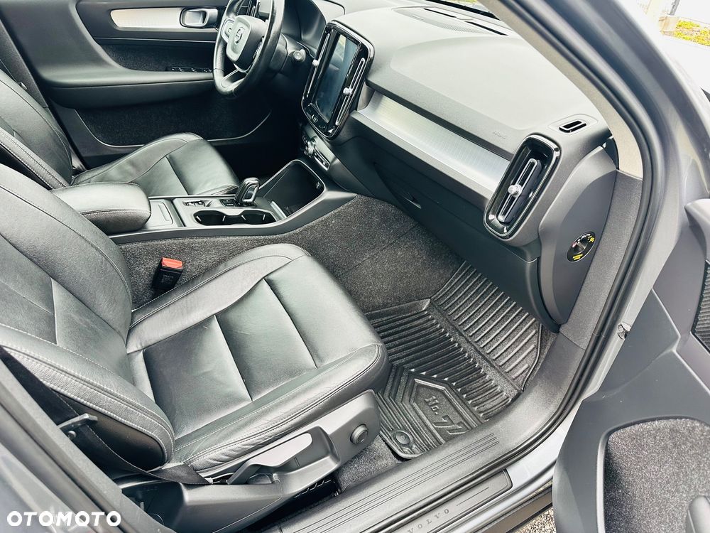 Volvo XC 40 D4 AWD - 14