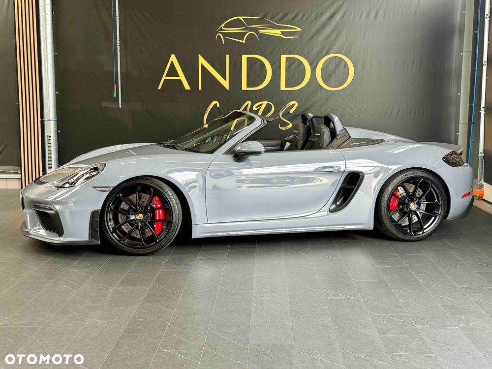 Porsche 718 Spyder - 5