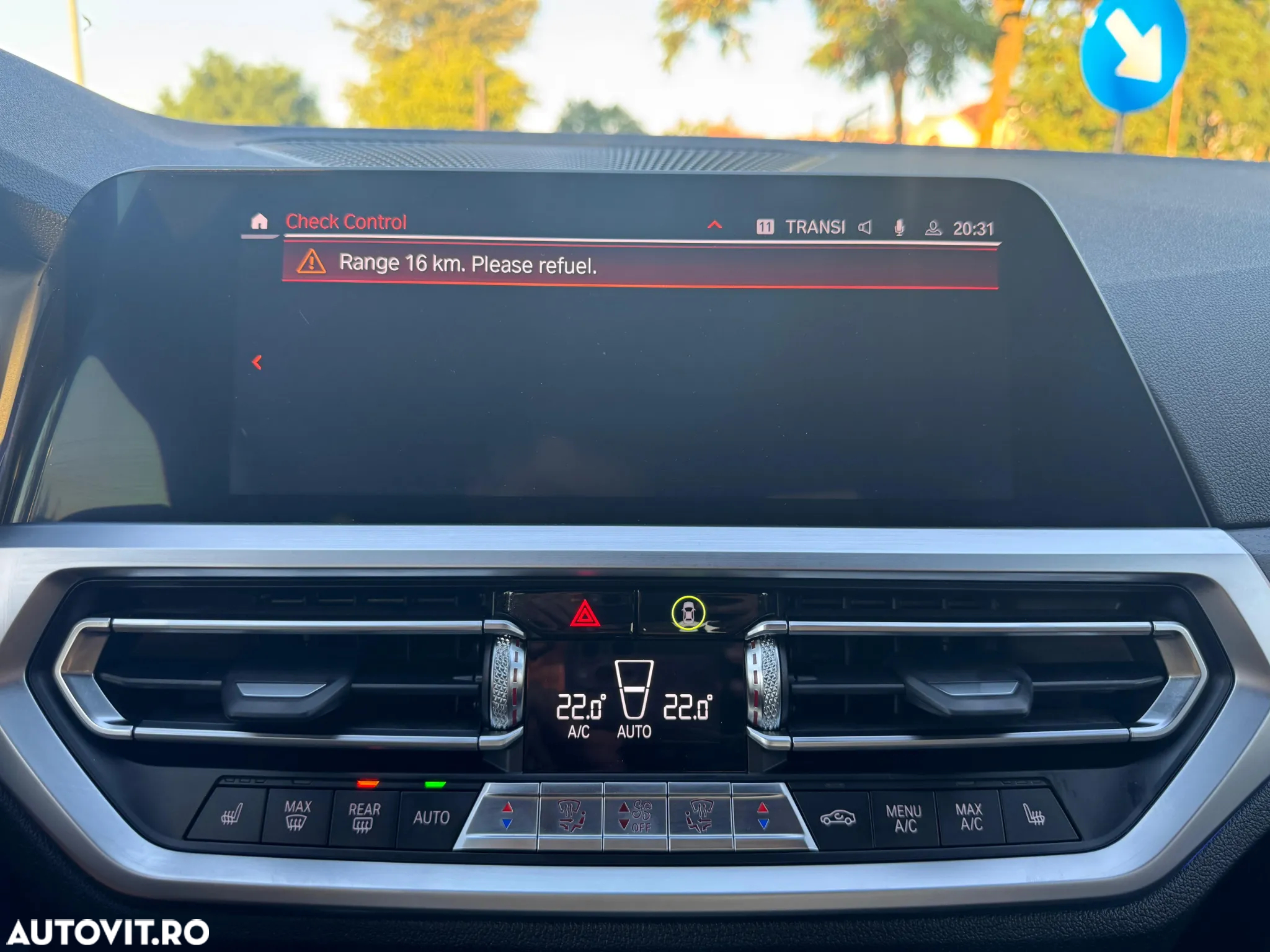 BMW Seria 3 318d Aut. M Sport - 38