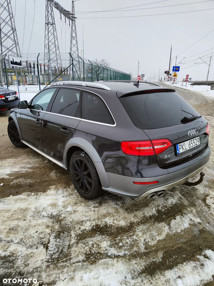 Audi A4 Allroad 2.0 TDI Quattro S tronic - 8