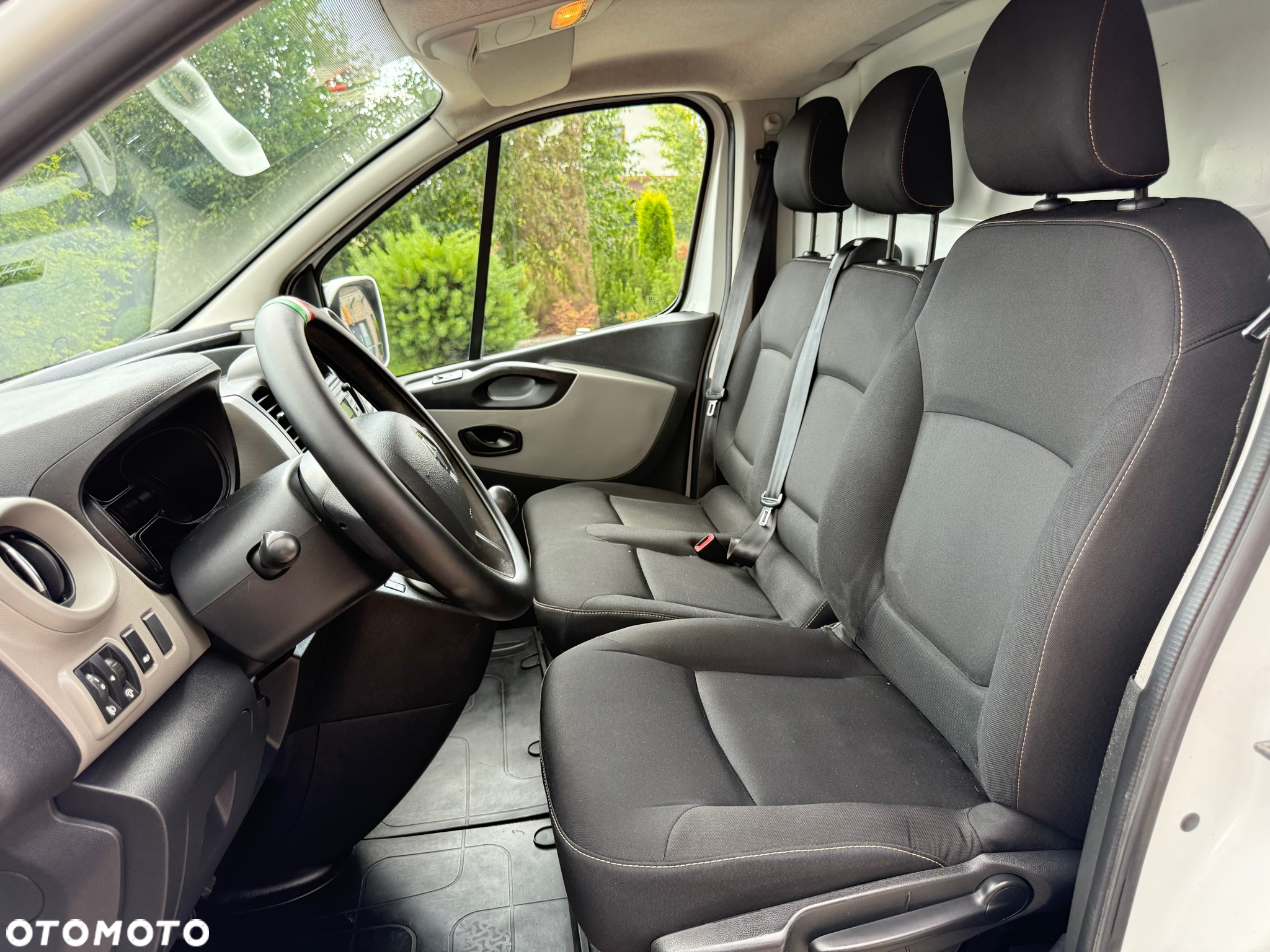 Renault TRAFIC - 16