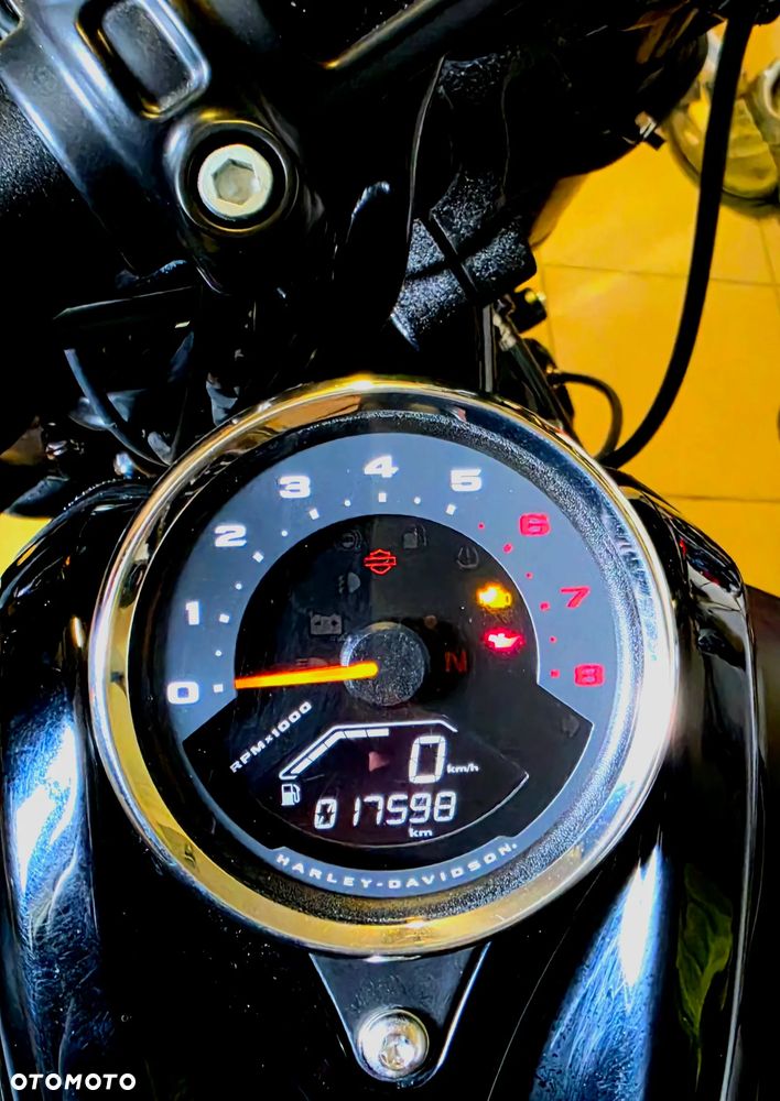 Harley-Davidson Softail Fat Bob - 8