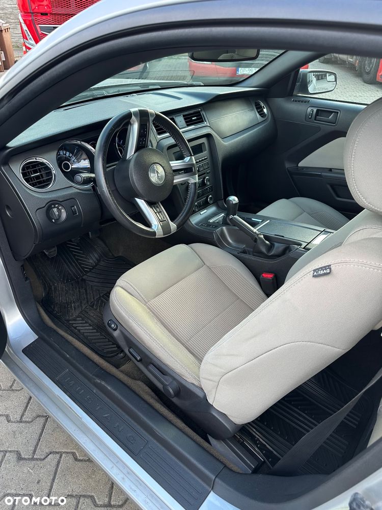 Ford Mustang 3.7 V6 - 6