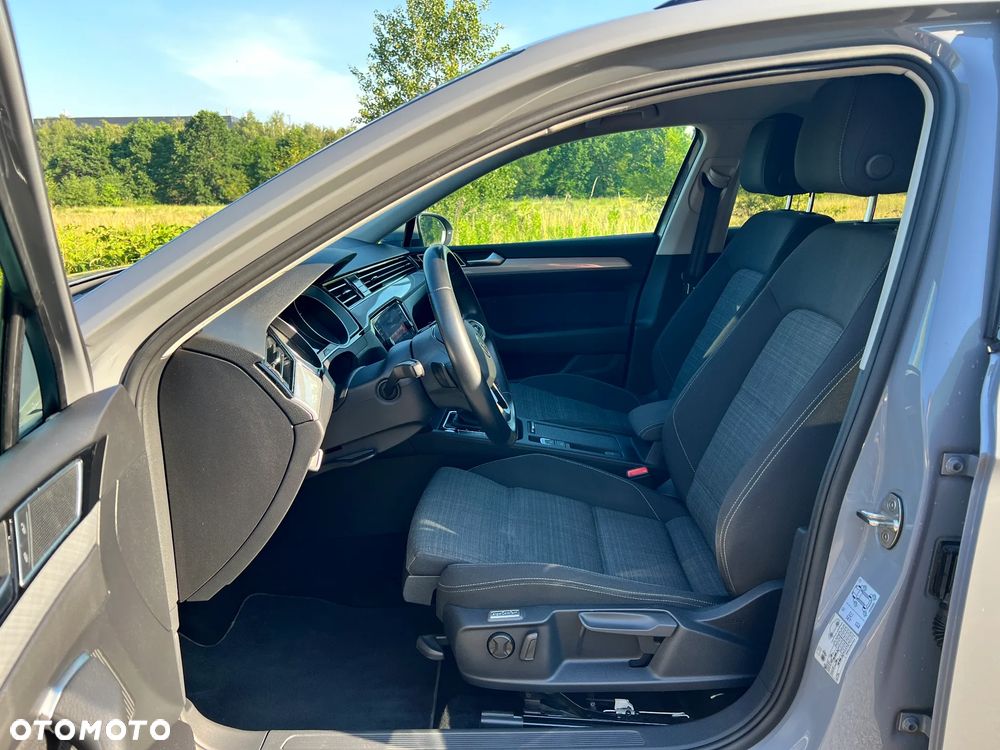Volkswagen Passat Variant 1.5 TSI EVO Business DSG - 13