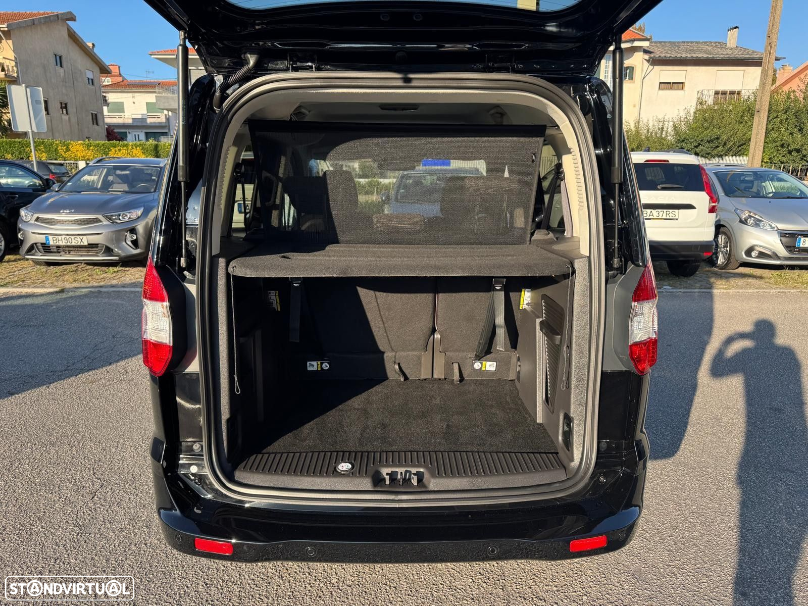 Ford Tourneo Courier 1.0 EcoBoost Titanium - 13