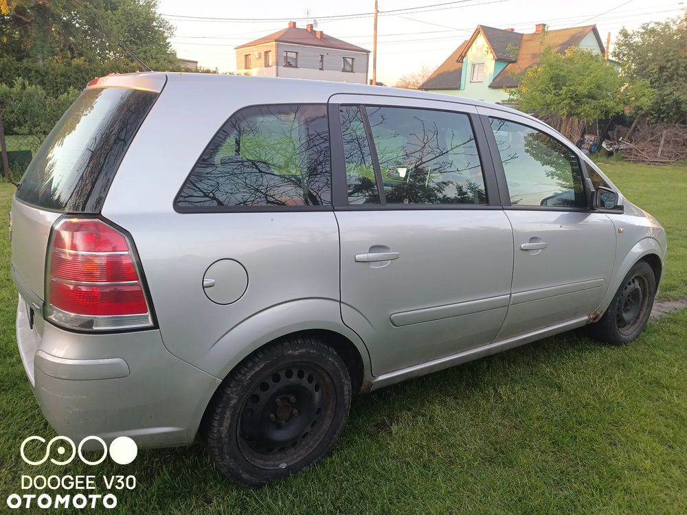 Opel Zafira 1.9 CDTI Enjoy - 4