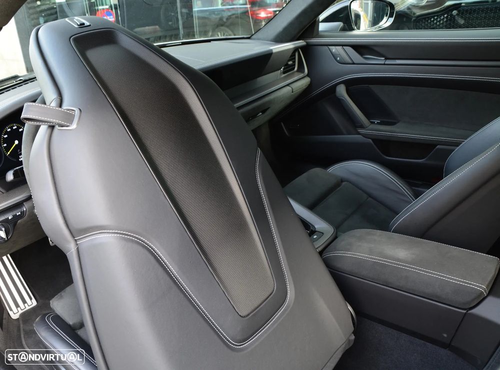 Porsche 911 (992) GT3 PDK - 38