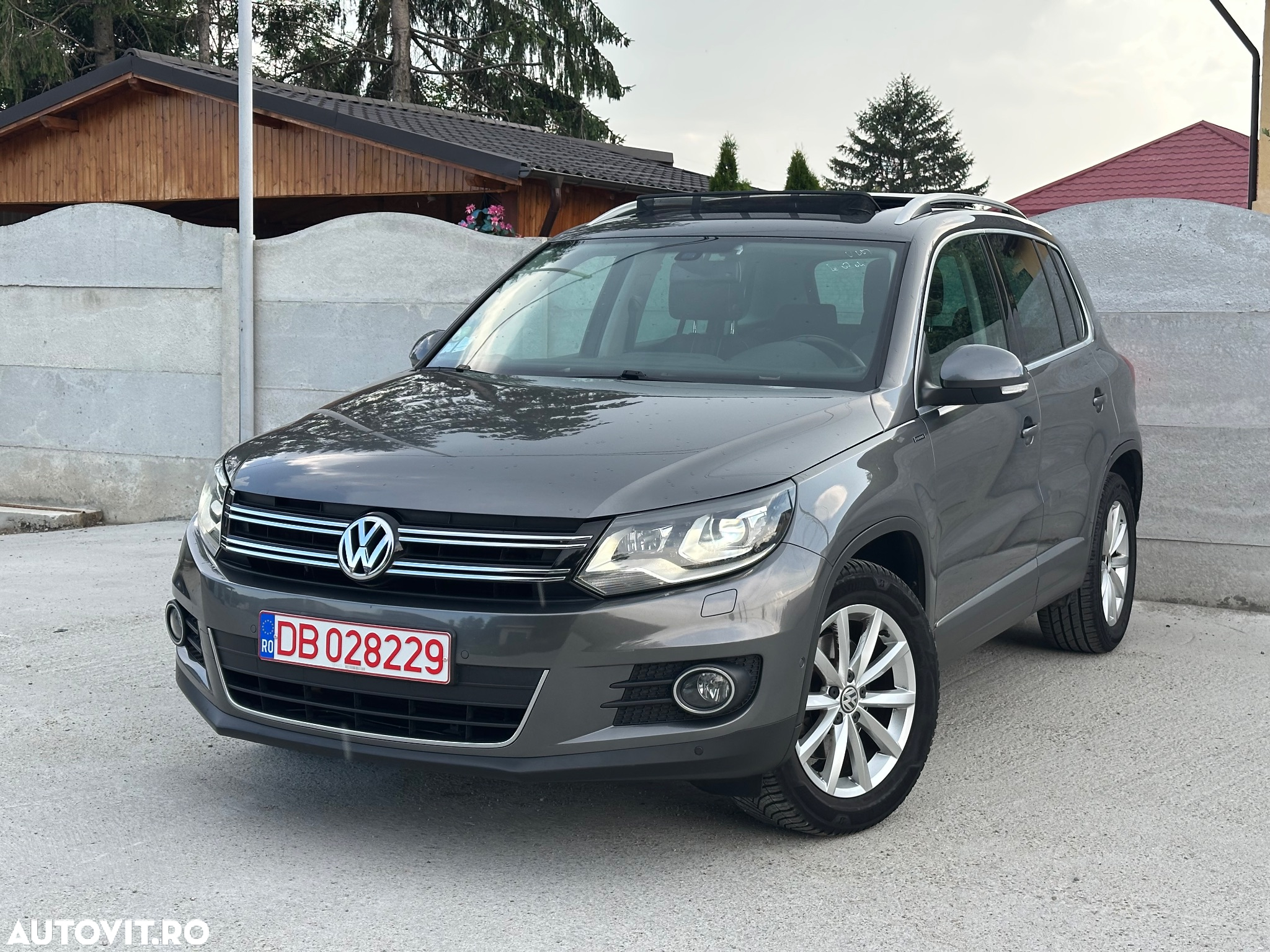 Volkswagen Tiguan - 15