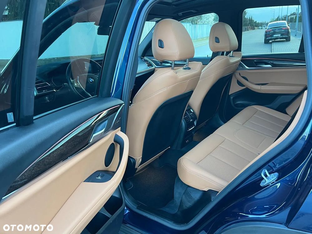 BMW X3 xDrive30i Advantage - 19