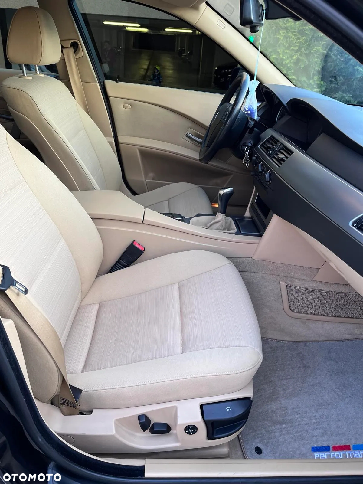 BMW Seria 5 520d - 15