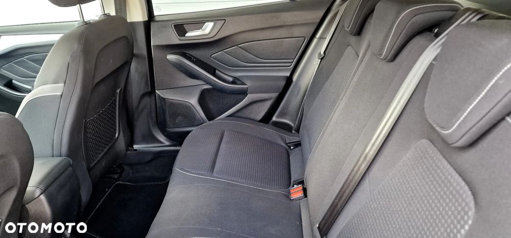 Ford Focus - 17
