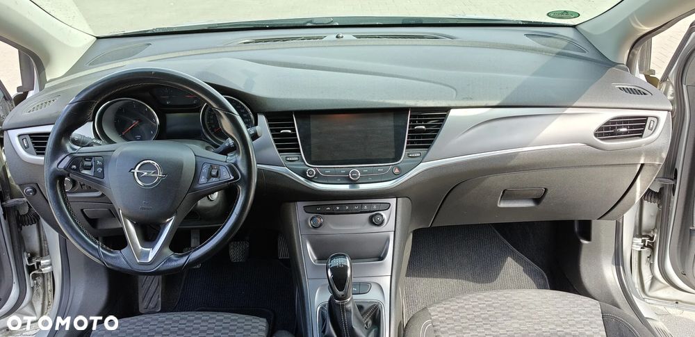 Opel Astra 1.6 CDTI Enjoy - 10