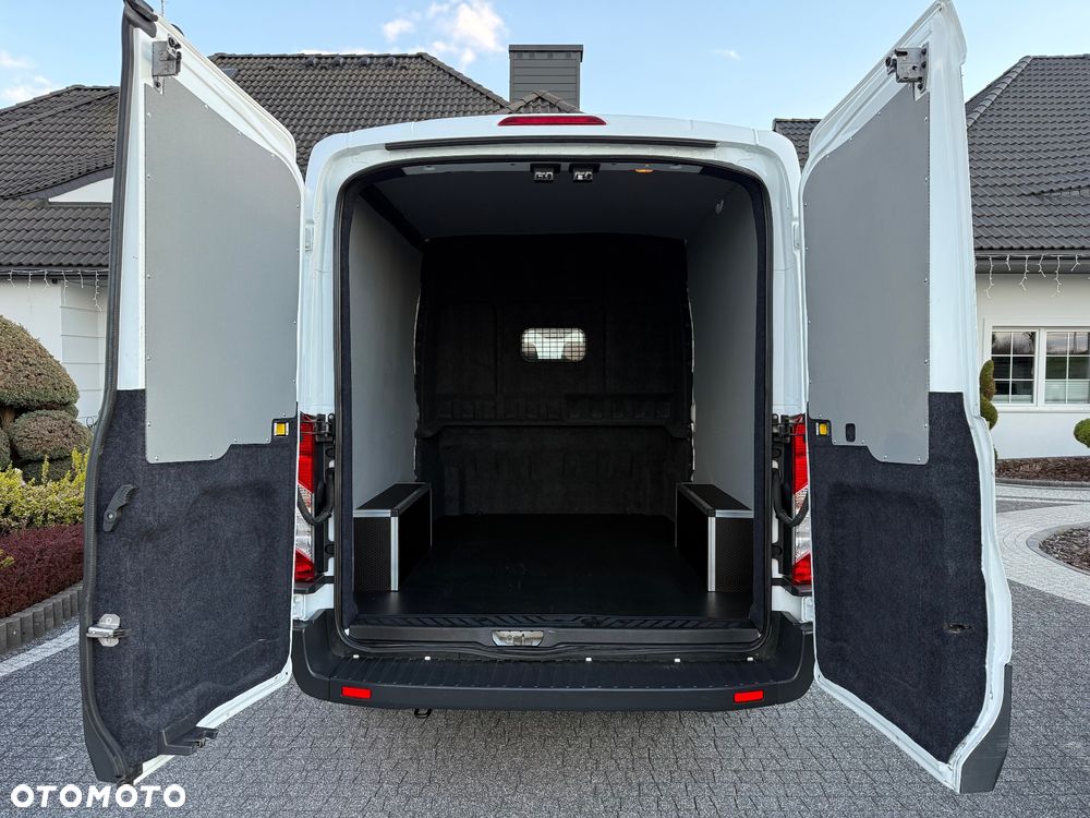 Ford Transit - 17