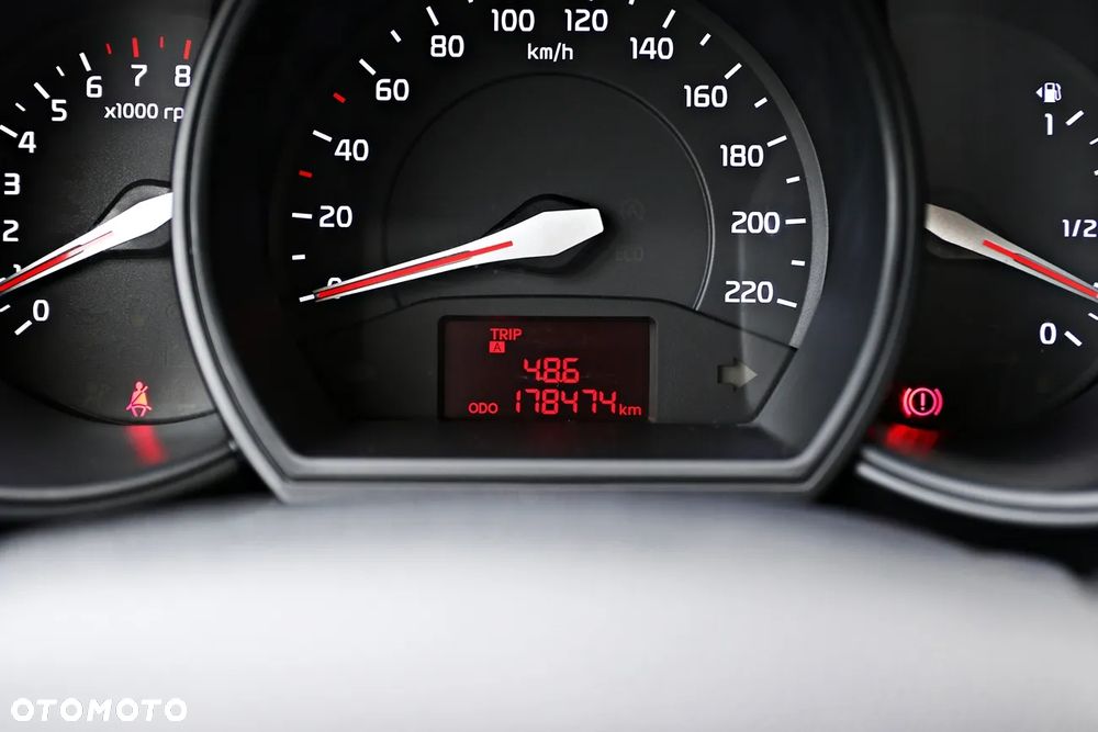 Kia Rio 1.2 Business Line - 37