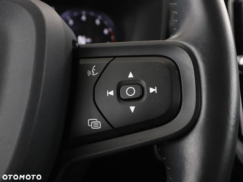 Volvo XC 40 T3 - 33