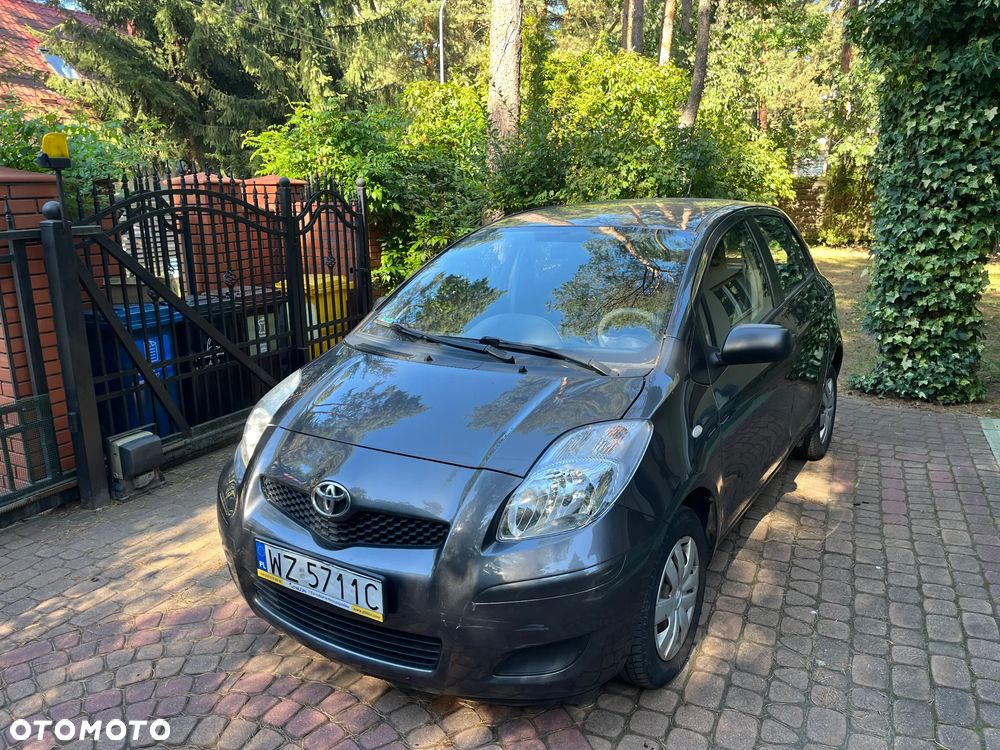 Toyota Yaris - 1