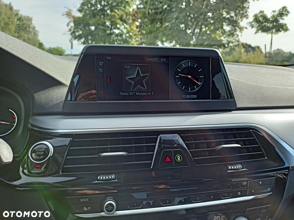 BMW Seria 5 518d - 10