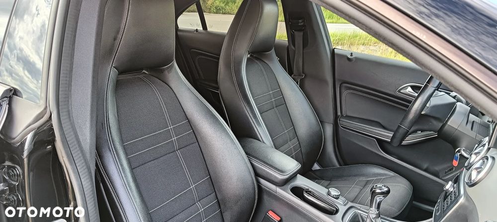 Mercedes-Benz CLA 180 - 11
