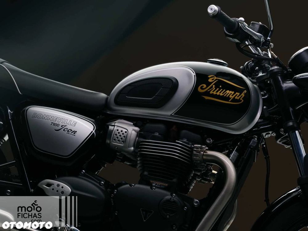 Triumph Bonneville - 3