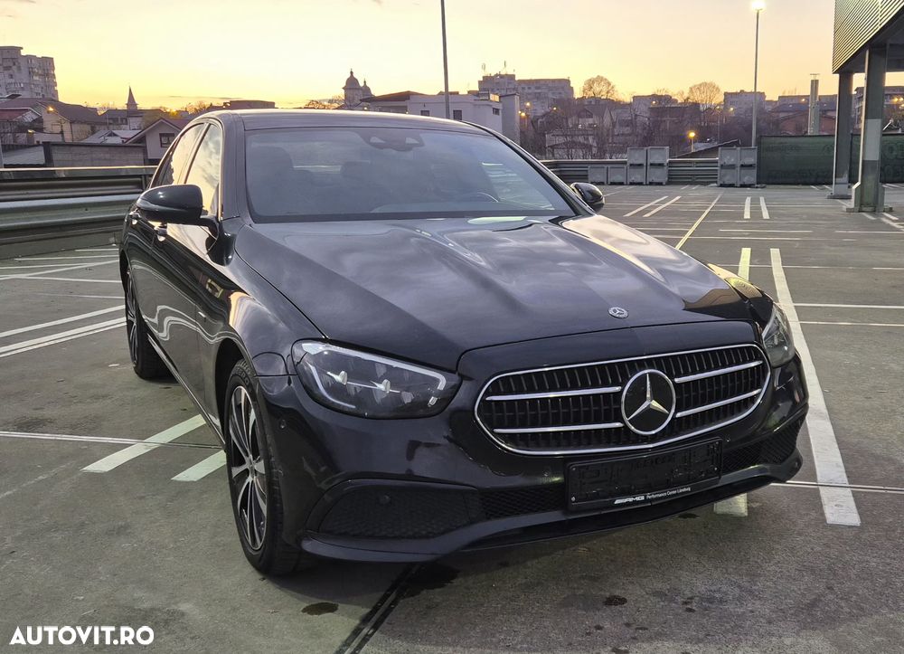 Mercedes-Benz E 300 de Aut. - 15