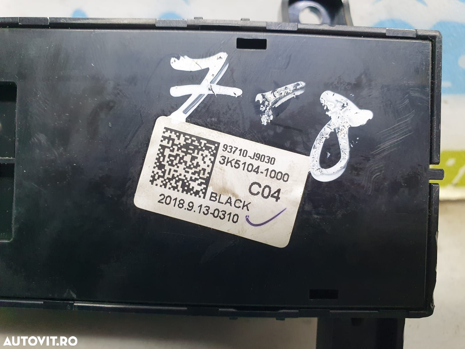 Panou butoane 93710-j9030 Hyundai Kona 1 [2017 - 2019] 1.0 t-gdi G3LC - 3