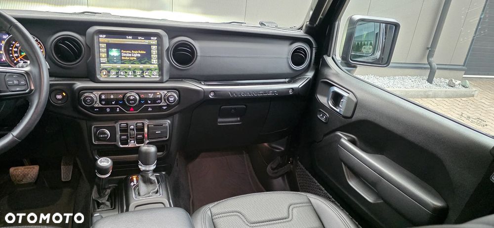 Jeep Wrangler - 28