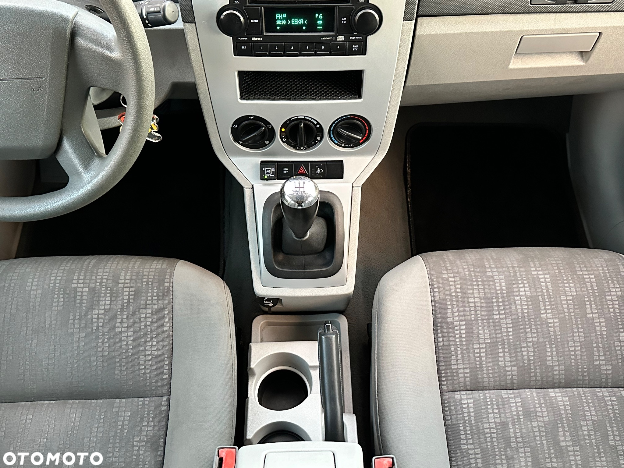Dodge Caliber 1.8 SE - 33