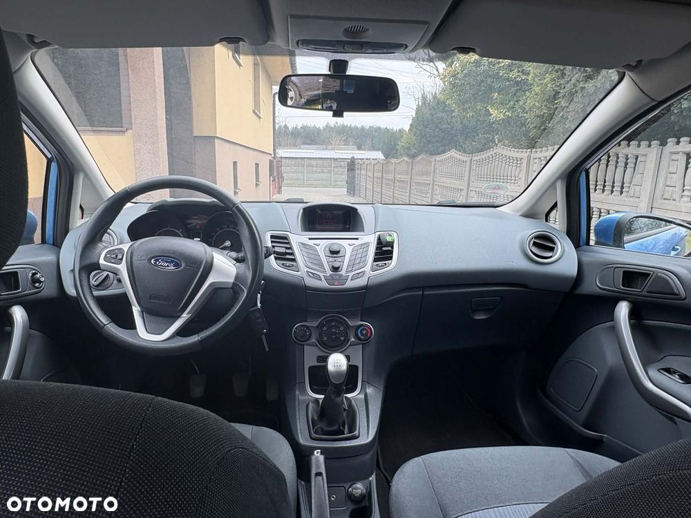 Ford Fiesta - 15