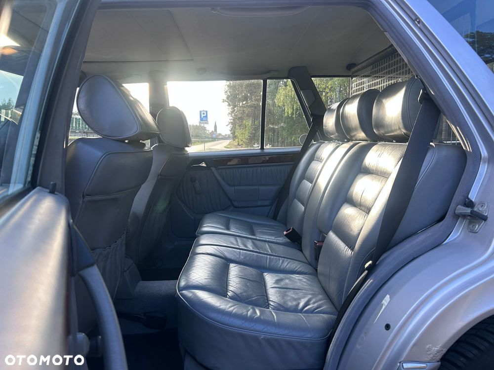 Mercedes-Benz W124 (1984-1993) - 12