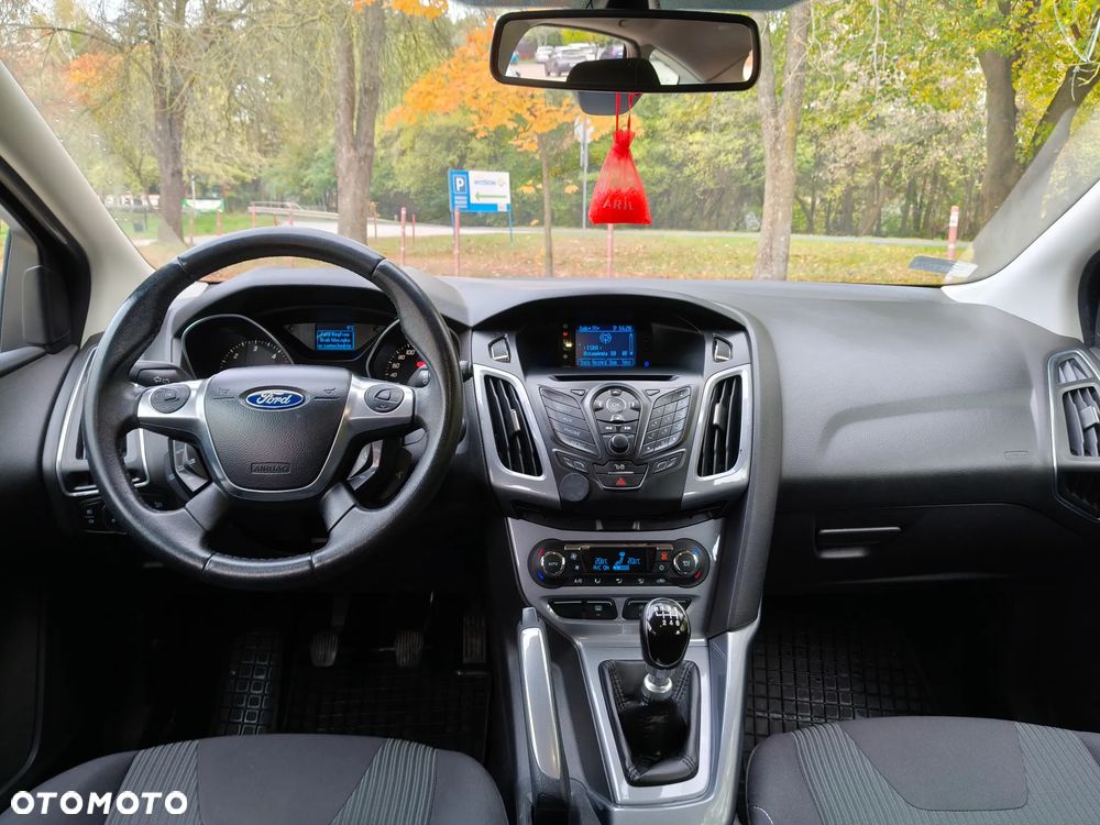 Ford Focus - 8