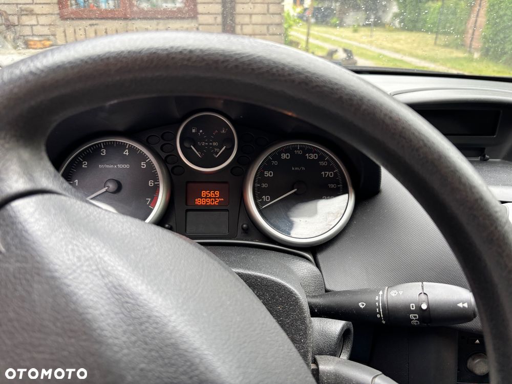 Peugeot 207 1.6 Trendy - 7
