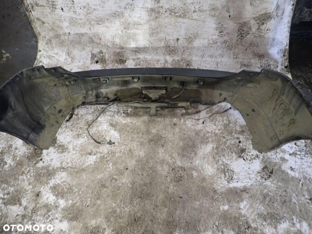 ZDERZAK TYŁ MAZDA 5 2.0 - 7