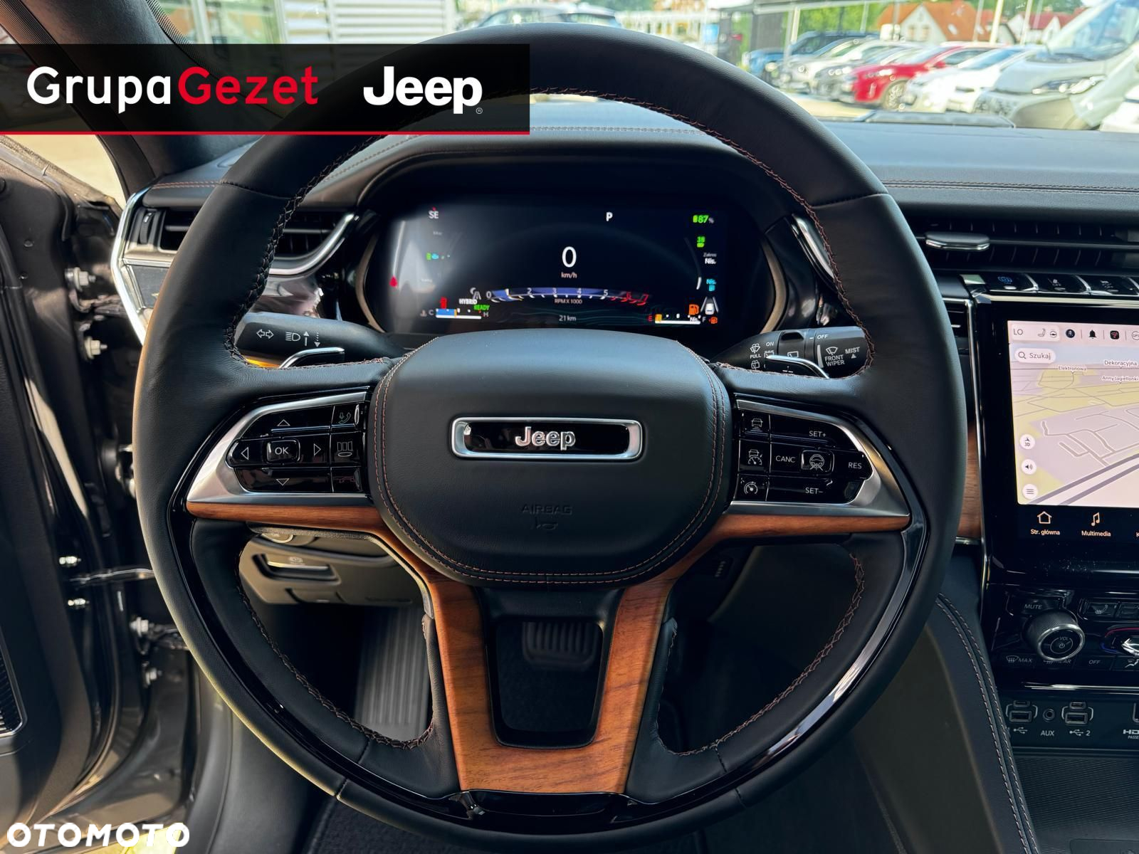 Jeep Grand Cherokee - 21