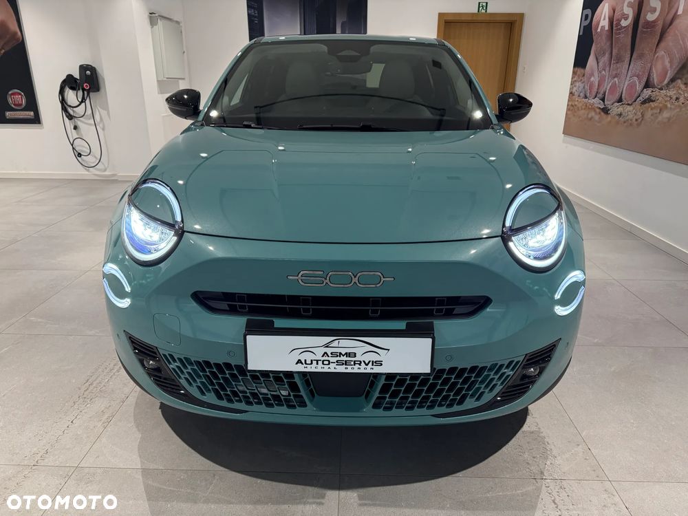 Fiat 600 1.2 Turbo La Prima eDCT - 5