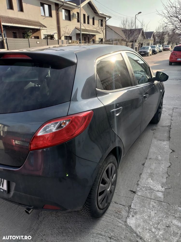 Mazda 2 1.3i TE - 9