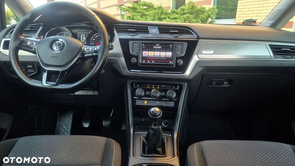 Volkswagen Touran 1.6 TDI SCR BlueMotion Technology Comfortline - 17