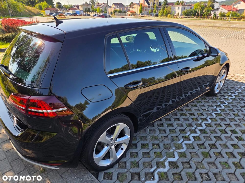 Volkswagen Golf - 3
