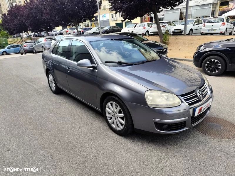VW Jetta 1.9 TDi BlueM. Trendline - 14
