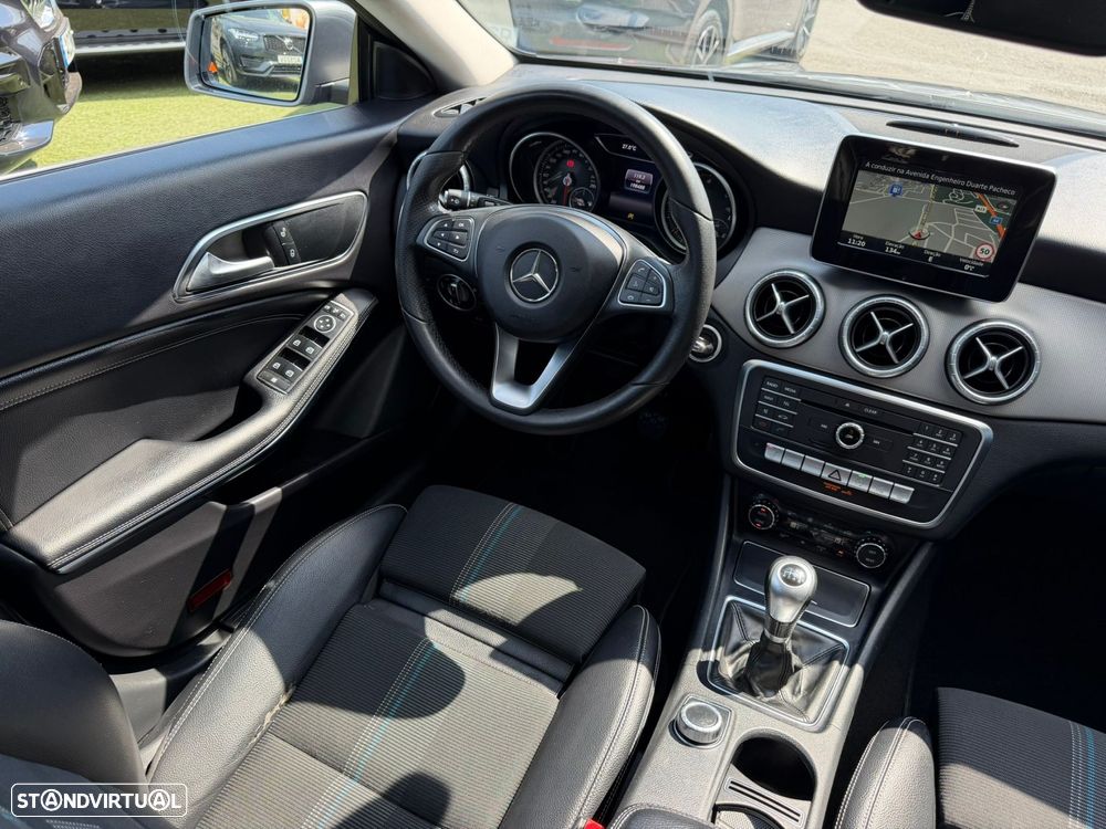 Mercedes-Benz CLA 180 d Shooting Brake Urban - 20