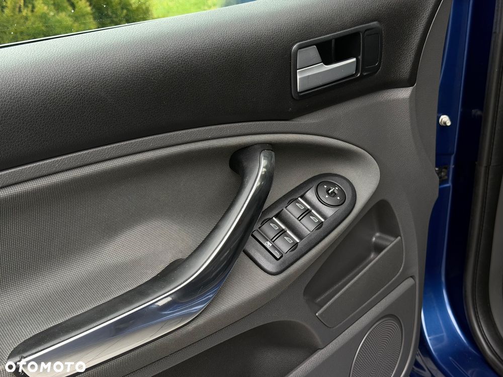 Ford C-MAX 1.8 Style - 27
