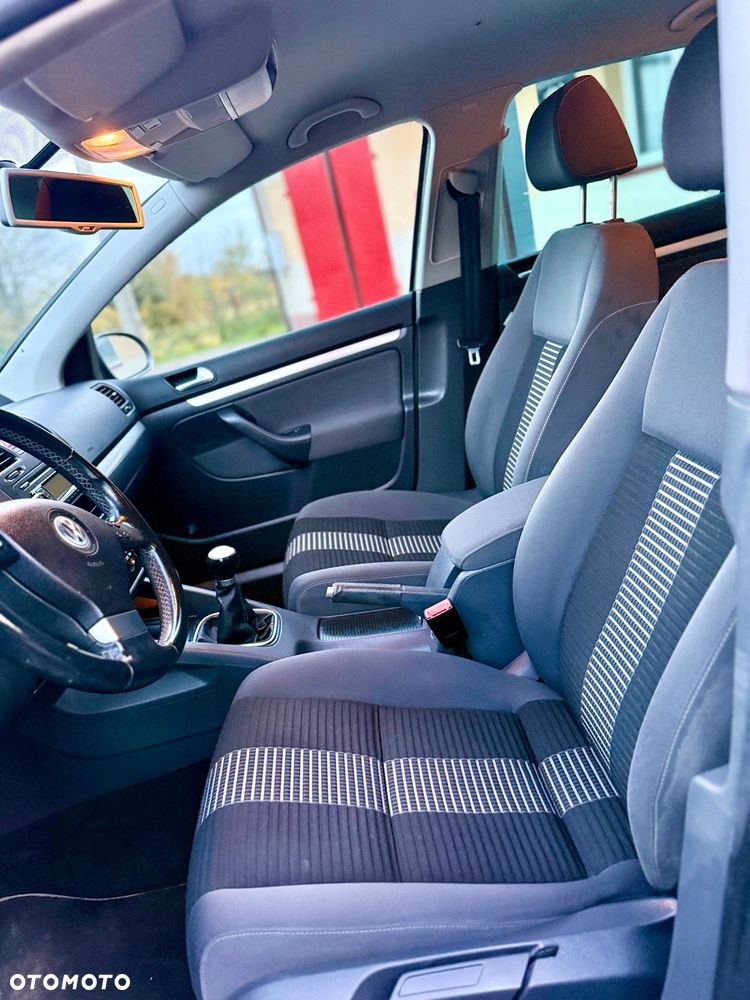 Volkswagen Golf 1.6 United - 28