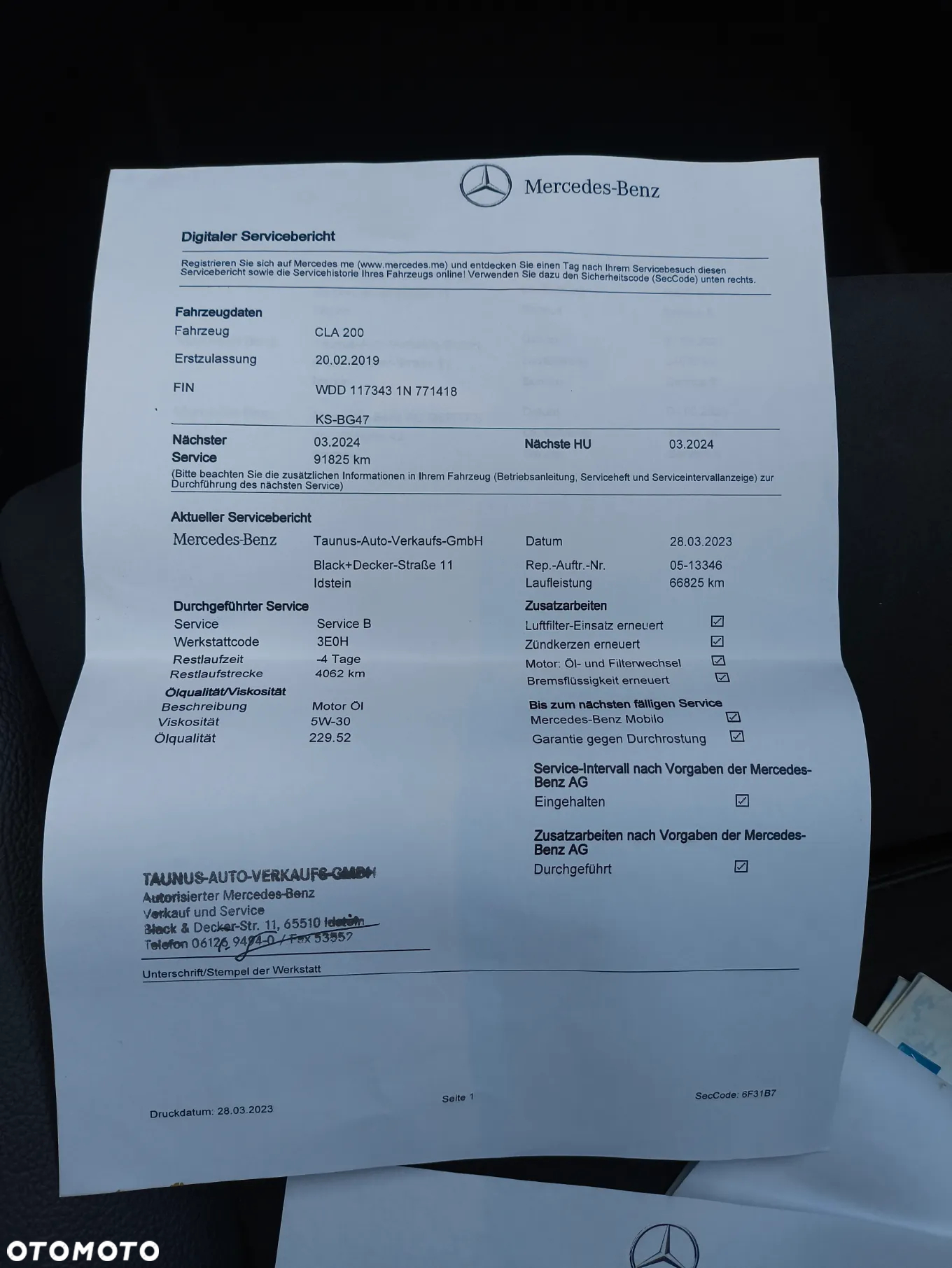 Mercedes-Benz CLA 200 7G-DCT AMG Line - 27