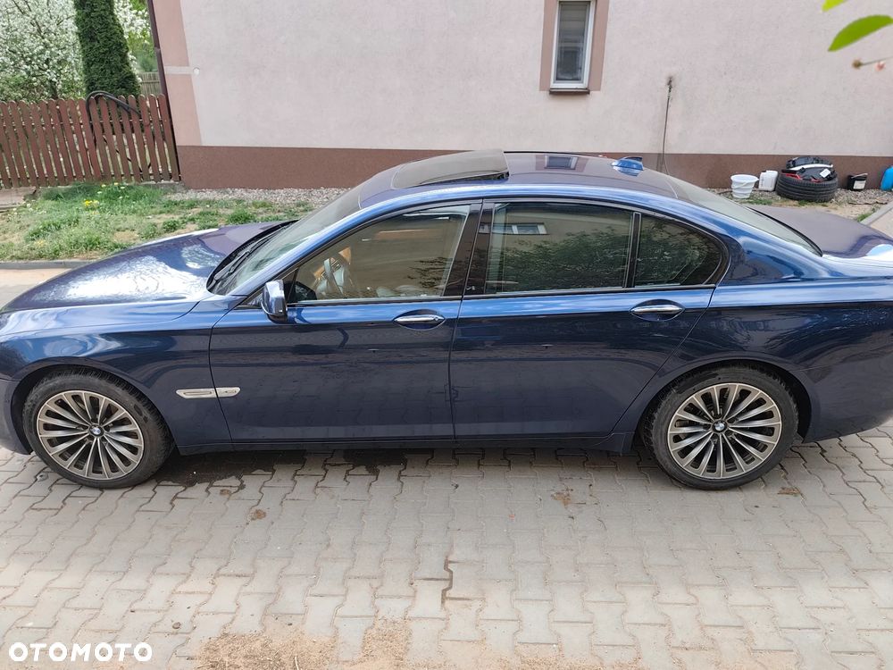 BMW Seria 7 750i L xDrive - 11
