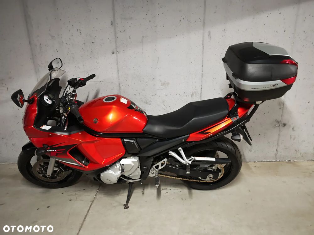 Suzuki GSX - 1