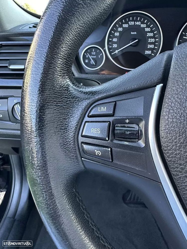 BMW 320 d Line Sport Auto - 38