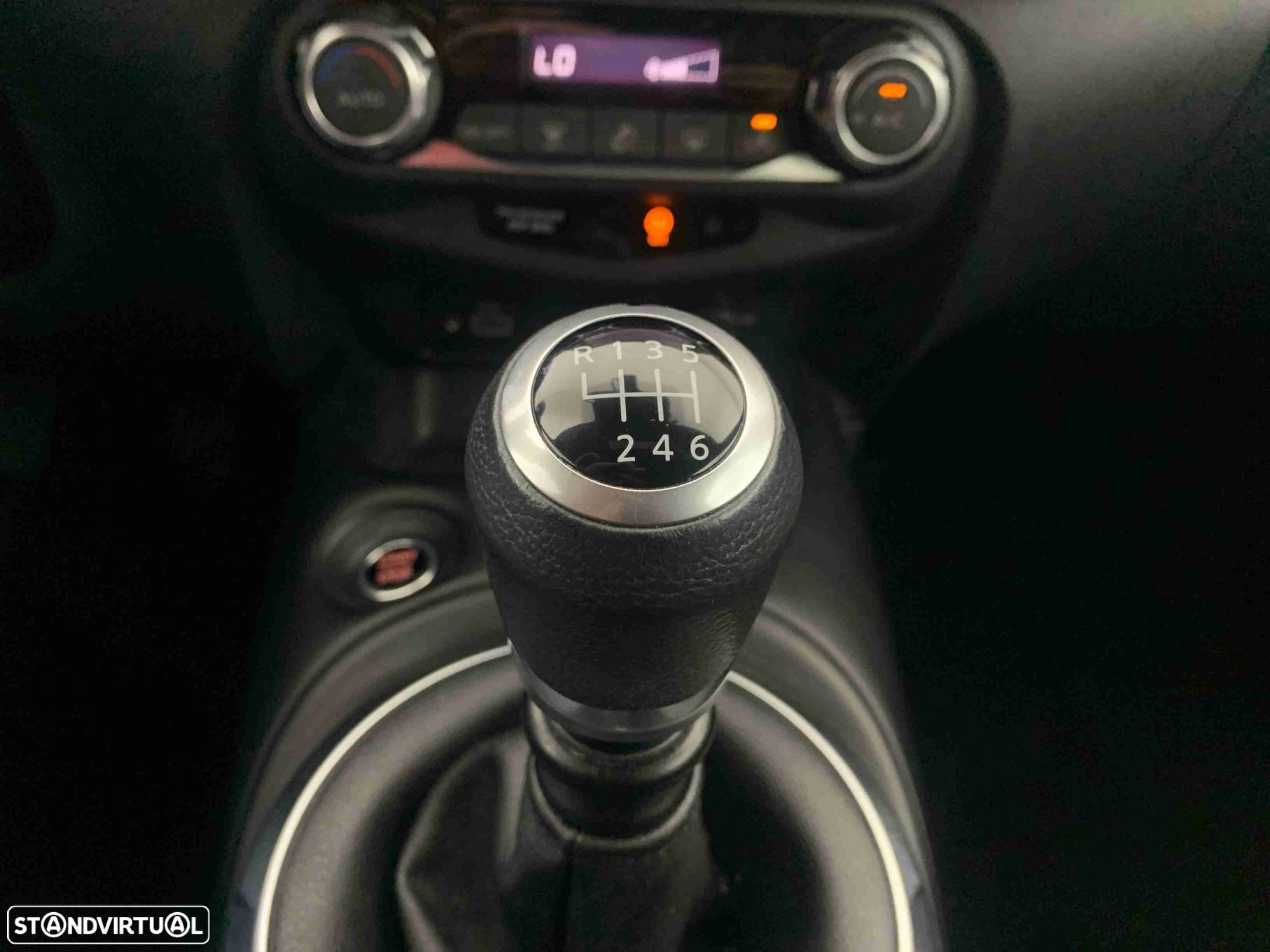 Nissan Juke 1.0 DIG-T N-Connecta - 10
