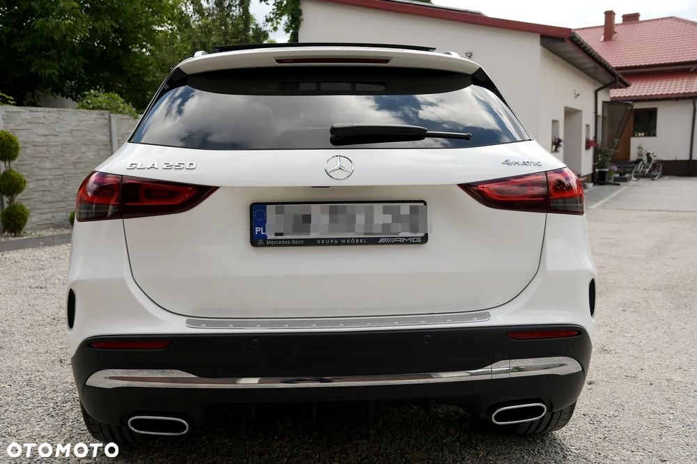 Mercedes-Benz GLA 250 4-Matic AMG Line - 5