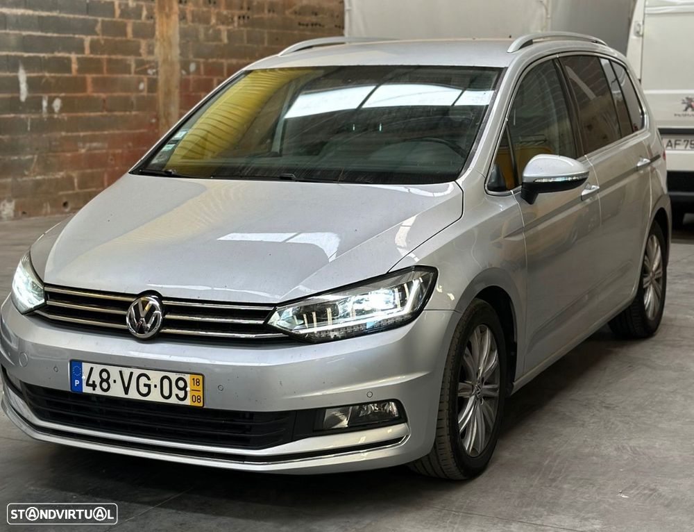 VW Touran 2.0 TDI Highline DSG - 2