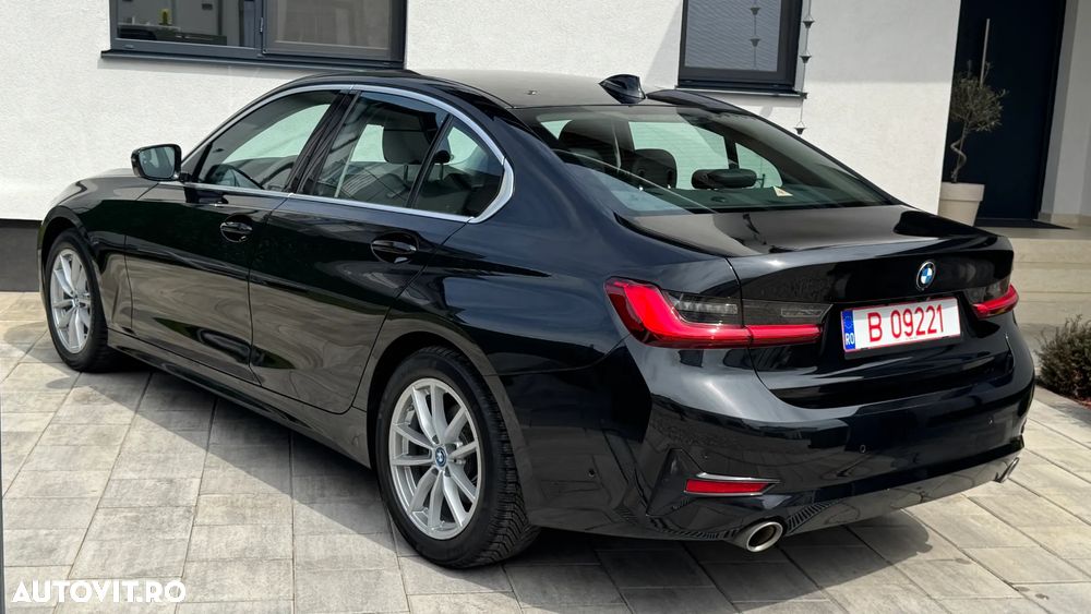 BMW Seria 3 320i Aut. Sport Line - 6