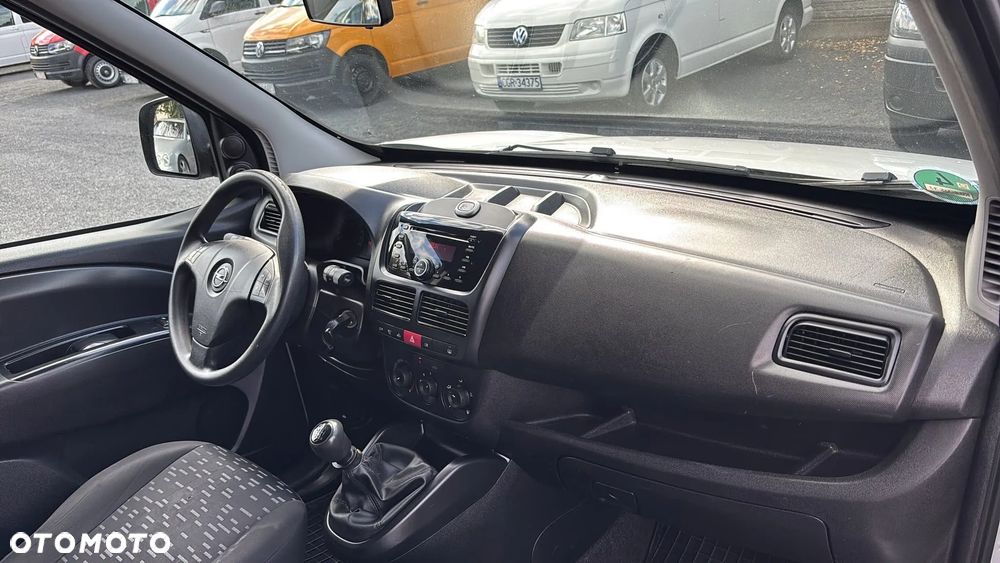 Opel Combo - 23
